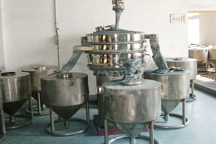 振蕩篩主要特點:換網容易,全封閉模式粉末不飛揚,可連續作業